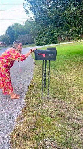 Our Holiday Catalog is here! Packed with merry packaging ideas to make your season shine. If you missed yours in the mail, don’t worry, you can order a copy online for free! 💌 https://loom.ly/szg-ftQ #HolidayCatalog #NashvilleWraps #HolidayReady | Nashville Wraps