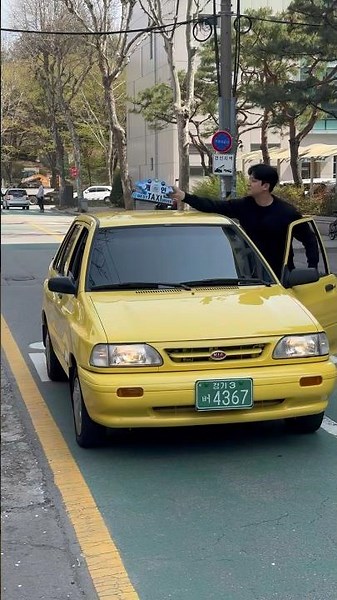 Why did I buy an old car?! #PrideBeta #OldCar #ArtWash