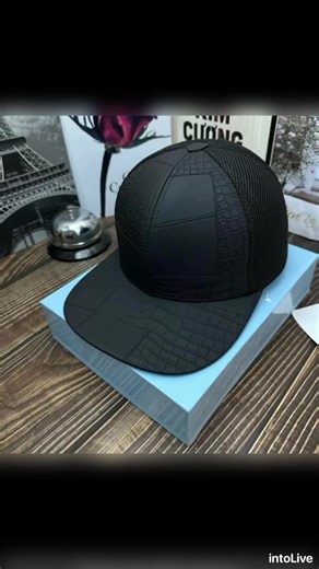 Discover the Latest Snapback Hats Trends for Men