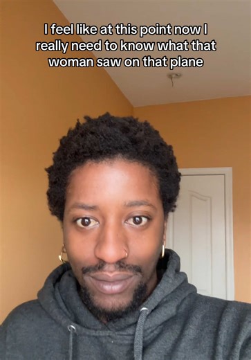 I REALLY wanna know what that woman saw on the plane when she was freaking out & saying “that mf is NOT REAL” 😩 #johnridgeway #alien #plane #conspiracy #fyp
