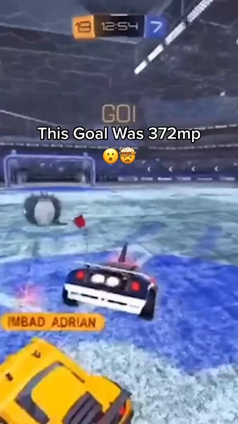 Incredible 372mp Goal in Rocket League!
