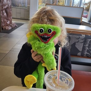 1.4K views | huggy wuggy happy meal at 3am #huggywuggy #poppyplaytime #happymeal | Ariane Paige | Facebook