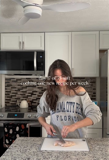 this was superrrrr good, and I’m terrible at these voiceovers but if you want a more detailed recipe let me know :) #75softchallenge #fypシ #cookingtiktok #dinnerideas #simplerecipe