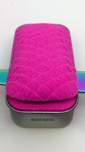 Cutting Kinetic Sand: Satisfying ASMR Experience