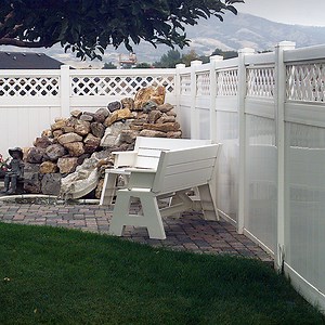 [Hot Item] Cheap High Quality Plastic PVC Vinyl Lattice Top Privacy Fence
