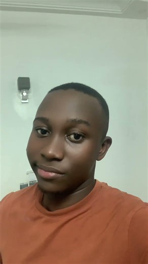 Pose toi les vraies questions 😂 #humour #viralshorts