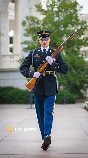 219K views · 4.2K reactions | A timeless tradition. 3d U.S. Infantry Regiment (The Old Guard) #TomboftheUnknownSoldier  by Sgt. Ethan Scofield | U.S. Army | Facebook
