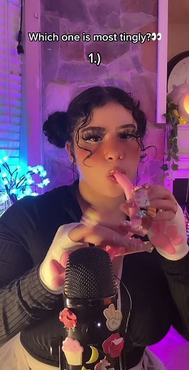 Whos this? Jazzy with an actual ASMR post?🫣 | sunshinejazzy17