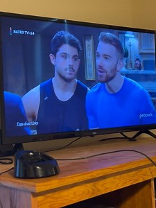 终于有排面了[大哭]Wilson出现在了DOOL的电视宣传视频上。DOOL将于本月12号转为Peacock流媒体独播，结束了长达57年的电视台/电台直播。同时…