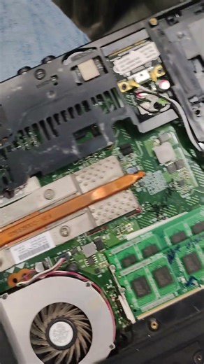 laptop inspection compaq 420 ‪@UMCUniversalsMobilesandCompute‬ #laptoprepair #smartphone