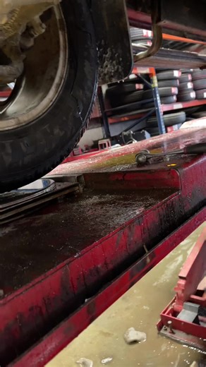 Control arm bolt seized in bushing #fyp #mechanic #tips #tricks #bolt #problem #controlarm #dodge #ram #pickup #alignment