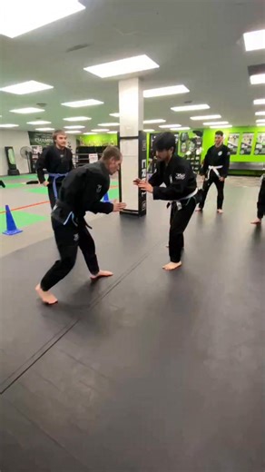 Linking failed sub attempts Wrist lock, armlock, kimura lock transition to back Fusion Martial Arts Bloomington Bloomington American Jiu Jitsu Club #bjj #jiujitsulifestyle #bjj4ever #jiujitsu | Michael Hadden