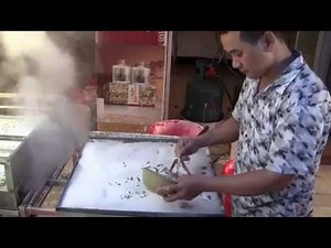 Rice Noodle Rolls In Big Tray Power Steamer (Traditional Chinese Cooking)