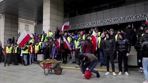 1.5K views · 88 reactions | Polish farmers block roads nationwide and border crossings with Ukraine, initiating a month-long general strike to protest against EU policies and what they say is a lack of government action to protect their livelihoods https://reut.rs/3UxFBoU | Reuters | Facebook