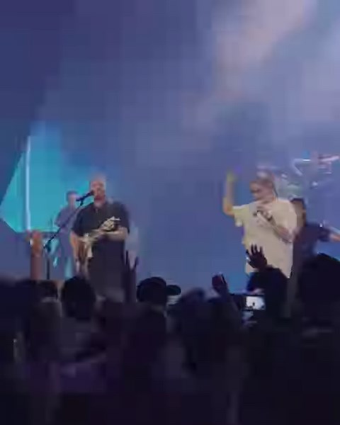 6.8K views · 332 reactions | The moment I draw near I feel Your presence coming to me And my heart is free For one day in Your courts Is better than a thousand elsewhere Where You are, I’m therе song title: Presence | Planetshakers | Facebook