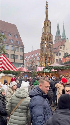 🎄 Happy People at the Nuremberg Christkindlesmarkt – Pure Christmas Joy ✨❄️🇩🇪