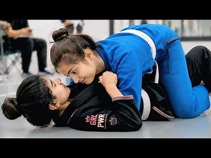 Girl vs Girl Grappling 😱 Close Submission Battle | BJJ Match Highlights
