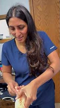 Your Pinky Toe Is Curling In? Try this #wellness #chiropractor #fyp #toes #healthtips