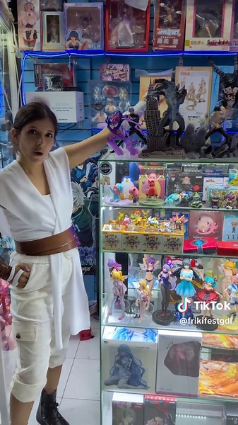 Chuba Waifu Shop: ¡Todo para los amantes del anime!