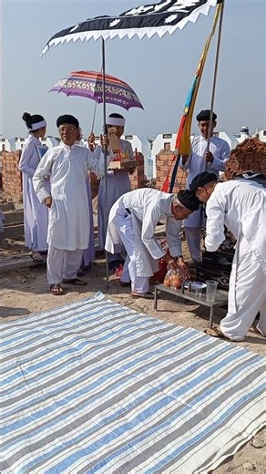 đưa tiễn người về cực lạc