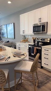 Everly is where it’s at ✨ Luxury apartments in the heart of South End with killer amenities like a resort-style pool, co-working spaces, fitness & yoga studios, putting green, pet spa—and even a sleeping porch (yes, really). Walk to breweries, coffee, shopping & more. And yes, there’s a screened-in patio with your name on it. 📍 421 W Tremont Ave 🛏️ Studio to 3 Bed Apartments 🐾 Pet-friendly 🛁 Modern finishes Book a tour today. #CLTBucketlist #SouthEndClt #CharlotteApartments #CLTliving #movin