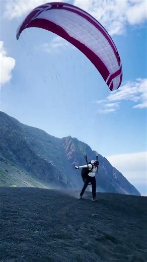 Master the Ultimate Paragliding Take-off Technique