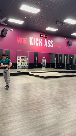 anyone got tips? this is harder than i thought it’d be lol #boxing #reflexball #fitness #gym #🥊🥊 #🥊🏏 #🥊🧶 #🥊 | Chendrix