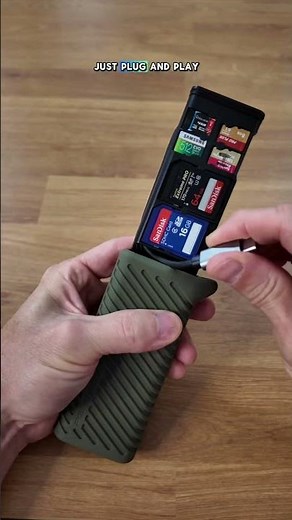 here's the best part it can actually read two SD cards at once, so both a Micro SD card and a full