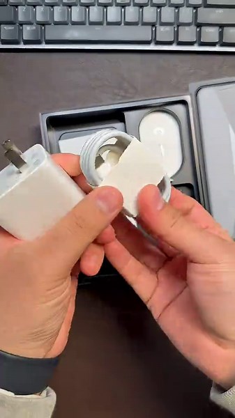 Vivo X300 Ultra — Unboxing 📦📱 Premium camera-focused flagship with a massive circular camera module and ZEISS optics. Powered by Snapdragon 8 Elite Gen 5 and a 200 MP Sony LYT-901 main camera, built for serious photography. First impressions of this camera beast? 👀 #VivoX300Ultra #Unboxing #TechSaim #Vivo #CameraPhone #FlagshipPhone #TechTok