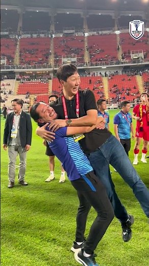 So much love for Kim Sang-sik ❤️ #MitsubishiElectricCup #ASEANUtdFC