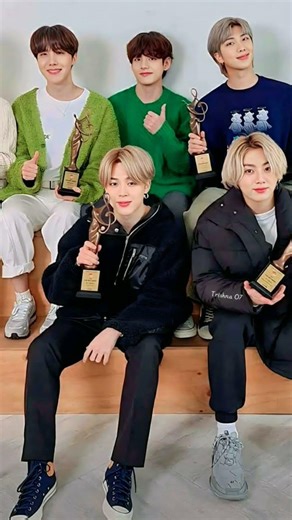 only bts🎀💜 #bts #music #kpop #lisa #jhope #jungkook #jin #jim #v #virelshort #btsarmy