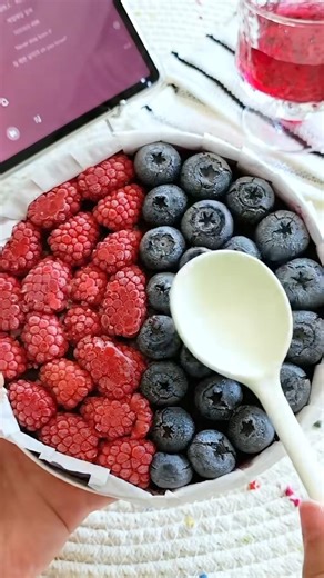 Blueberry Raspberry Crispy Chocolate Cake #Immersive #DessertHealsEverything