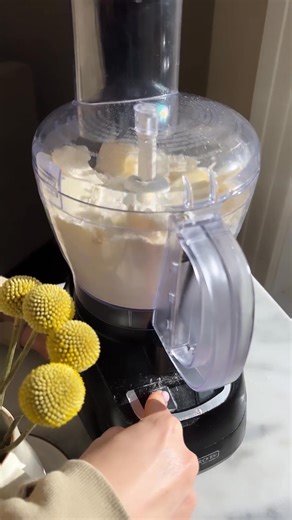 This is a pie dough intervention! Stop buying store bought pie...