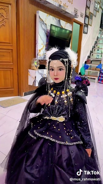 Makeup Fashion Show Anak-Anak di Pamekasan