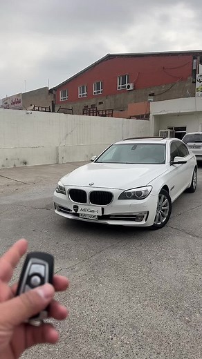 BMW 2013 730i Model Overview