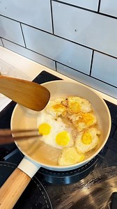 1.4M views · 17K reactions | Nạm bò cuốn bánh tráng và trứng cút rim mắm me. #banhkemfamily #dailyvlog #namngudacsan #montetcungnamngu | Bánh Kem Family | Facebook