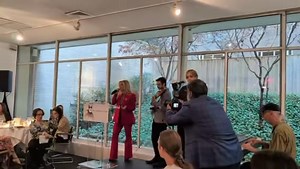 Jesse and Dez Money played an acoustic version of their dad’s signature song “Two Tickets To Paradise” this morning in NYC for The Neil Lasher Music Fund. The Neil Lasher Music Fund offers financial support for musicians and their families and music industry professionals seeking addiction treatment. Eddie would be so proud of their performance of his song, and he would also be very proud that they’re using their time, platform, and talent to help others. Proud $Mom(Mrs.$) https://www.caron.org/