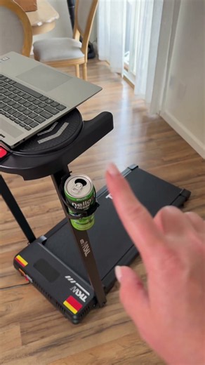 This three and one walking pad desk and vibration plate is such a game changer for any mom that