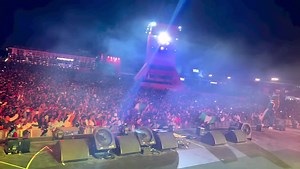 125K views · 13K reactions | Over 50k fans not sleeping and ready to BUGA 連  #buga連 | Kizz Daniel | Facebook