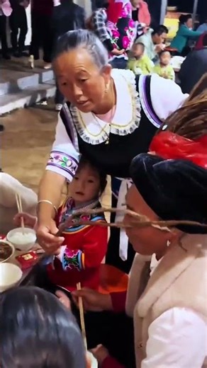 Do you understand the etiquette of smoking grass at a wedding banquet for the first time #5f0fc