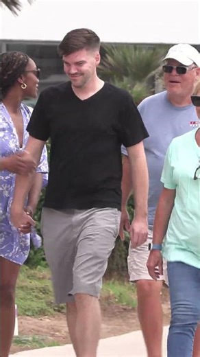 When you crop dust the entire beach 😂💨