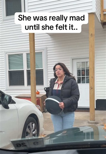 Harmon Kardon Onyx Studio 8 Speaker Review