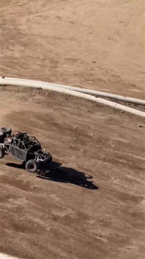 @chads_rc_adventures on Instagram: "Traxxas udr is such a fun truck to drive around the track wish more people had them so we could race them #traxxas #udr #dirtracing #baja #rc"