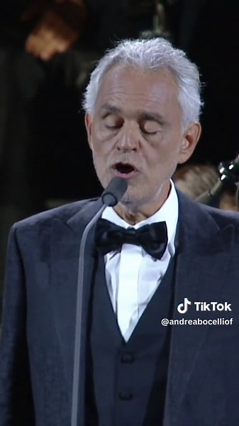 Andrea Bocelli performing Domine Deus #ClassicalMusic