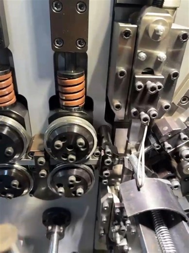 Compression Spring Manufacturing Precision & Speed Unveiled | Xinding Spring Machinery