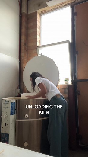 first time using this kiln and COULDNT be happier #ceramics