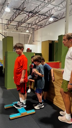 Precision is all about landing exactly where you aim 🎯 Level 1 class putting in the work today! #parkour #somaticmovementgym #arlingtontx | Somatic Movement Gym - Parkour