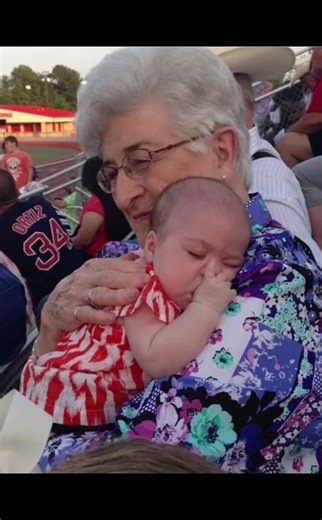 Happy Birthday Ellie-Brooks!!! We love you and so proud!! Go move mountains and make waves ❤️ ❤️ ❤️. @EllieBrooks @H.A.R.P.E.R💋✨