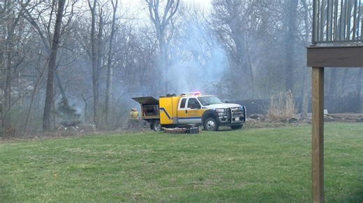 Boone County Fire Protection District responds to large wildfire in Boone County