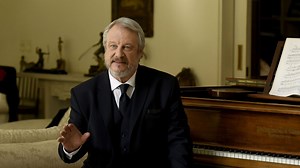 Jorge Marrale: “Atrapa a un Ladrón nos permite competir con calidad”